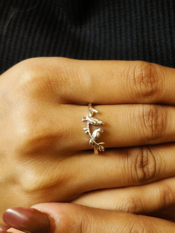 925 Silver Elegant Bird & Branch Motif Ring