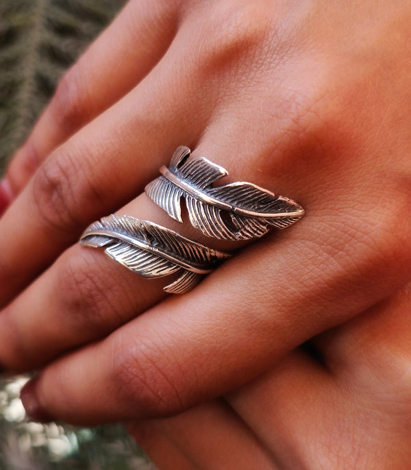 Elegant 925 Silver Feather Wrap Adjustable Design Ring